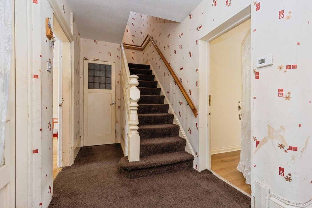 Property photo 3 of 29 Pbox-Img.Jpg