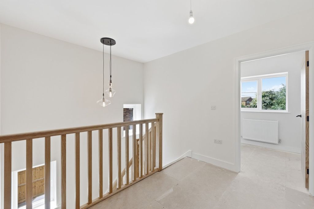 Additional image 10 of 5 bed detached house for saleOakley Gardens, Little Oakley, Harwich CO12