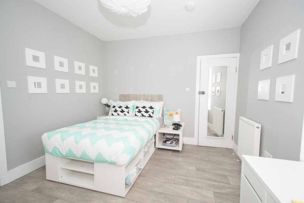 Property photo 2 of 26 3516881