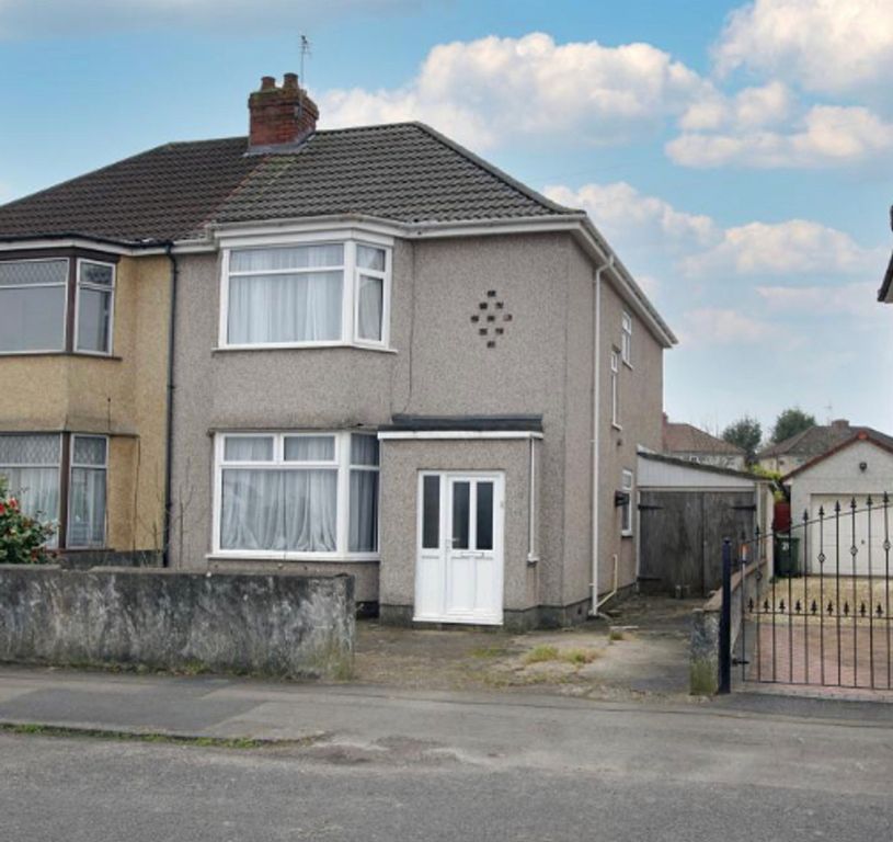 Property photo 3 of 8 An Inviting Exterior View Of A Charming Property W...