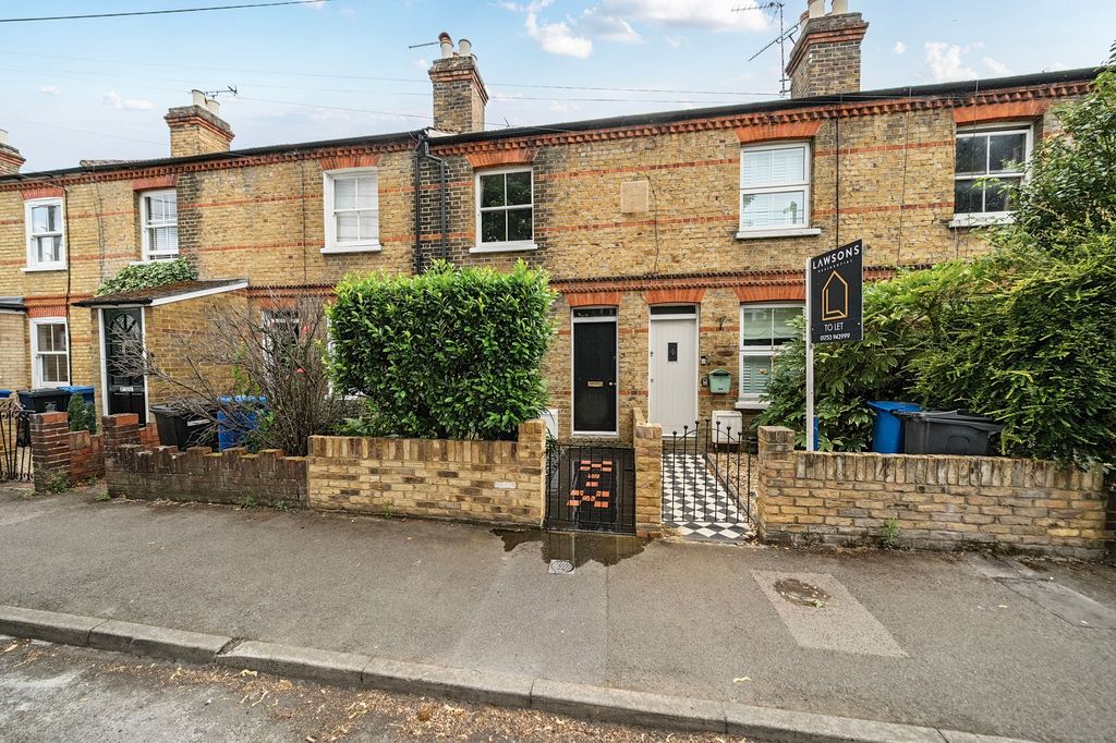 Property photo 2 of 10