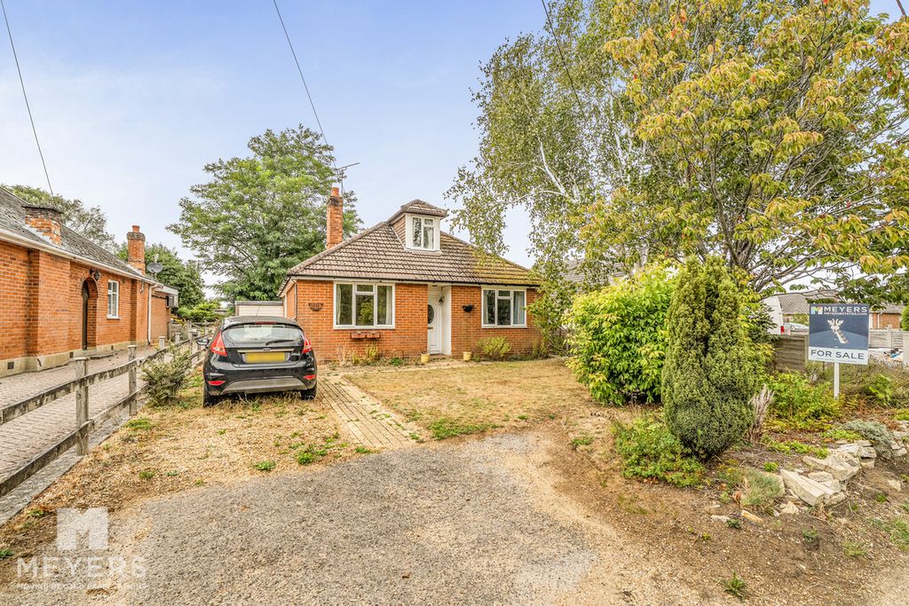 Property photo 2 of 22