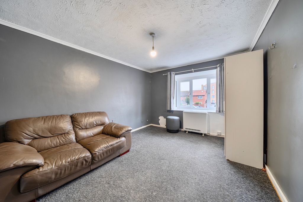 Property photo 2 of 15 Photo 1