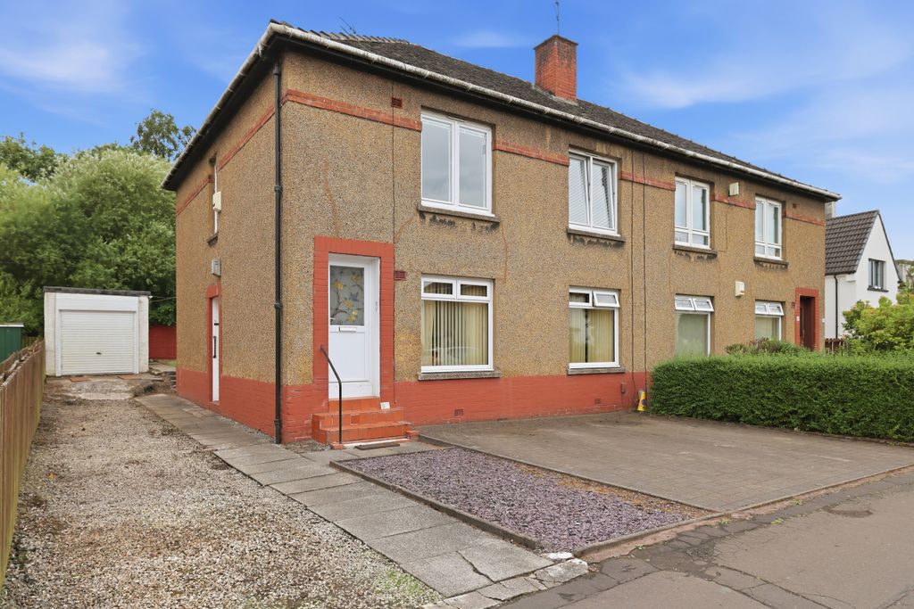Property photo 1 of 28