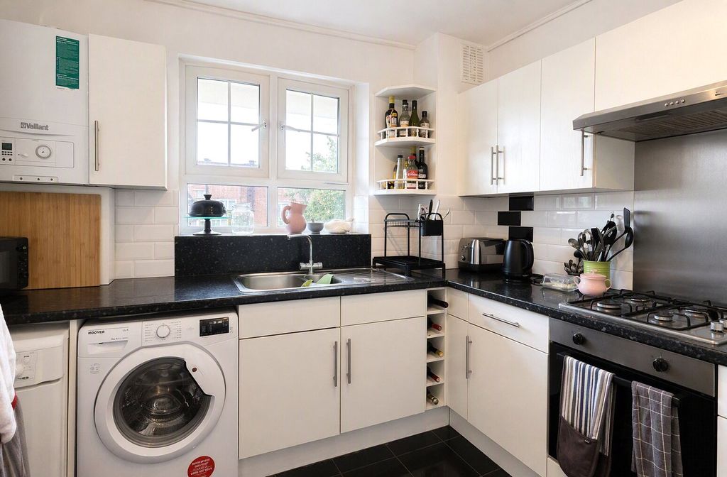 Property photo 3 of 18 Picture No. 03