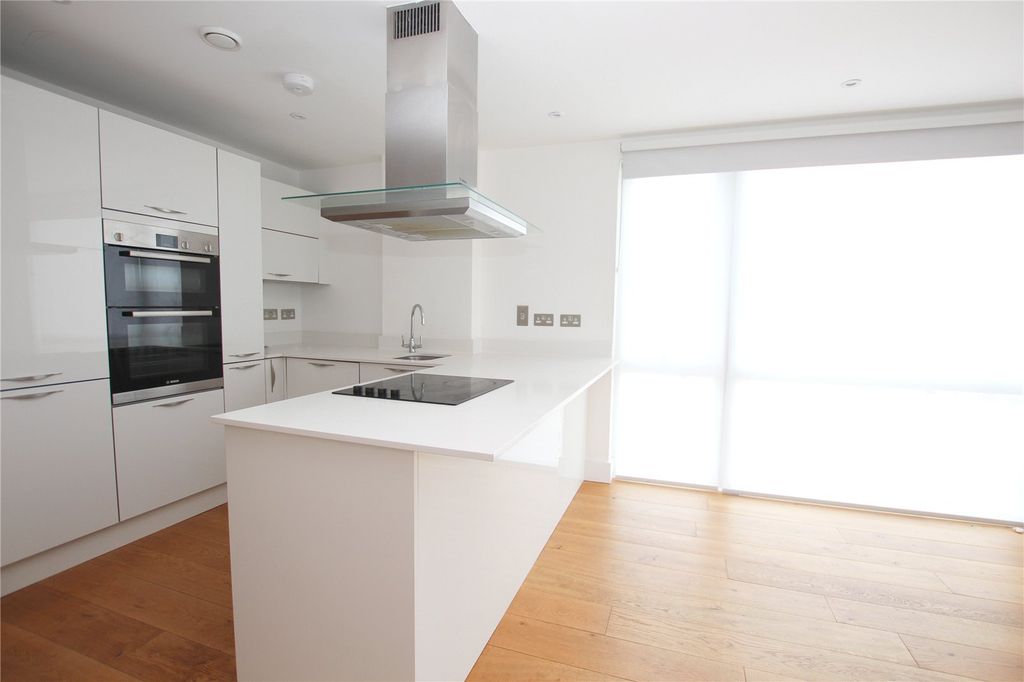 Property photo 3 of 11 Picture No. 06