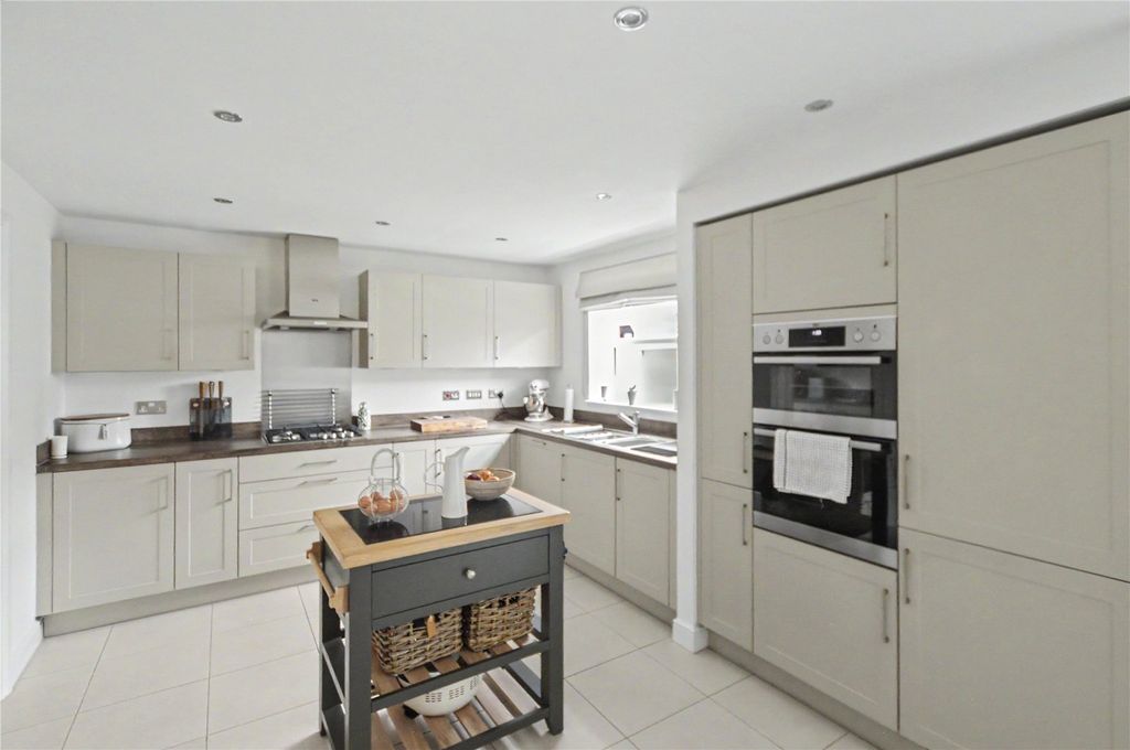 Property photo 3 of 17 Picture No. 15