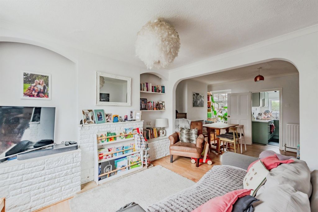 Property photo 2 of 12