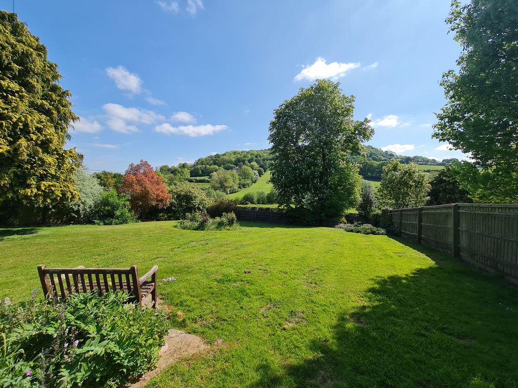 Property photo 2 of 30