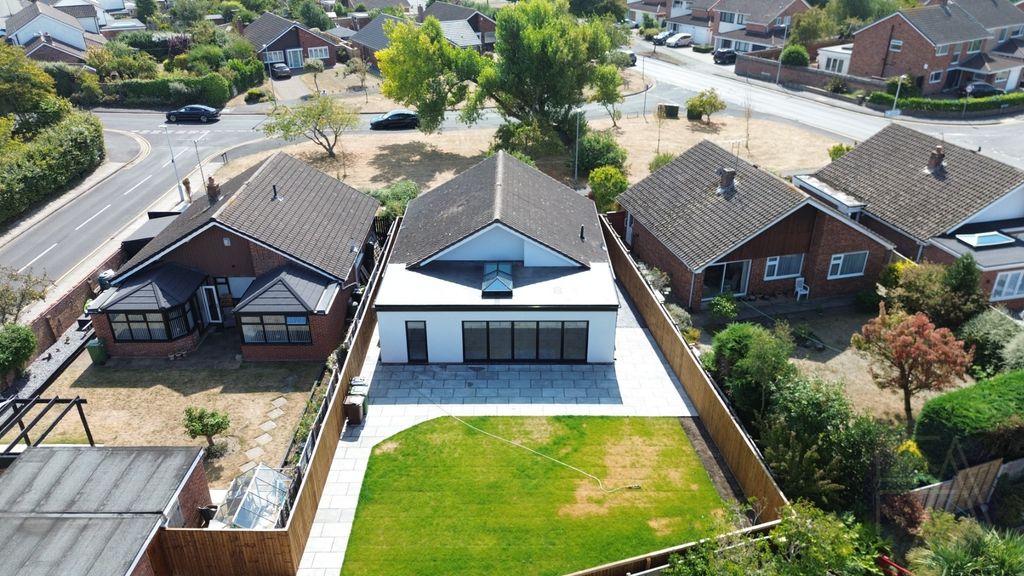 Property photo 2 of 30 4427103