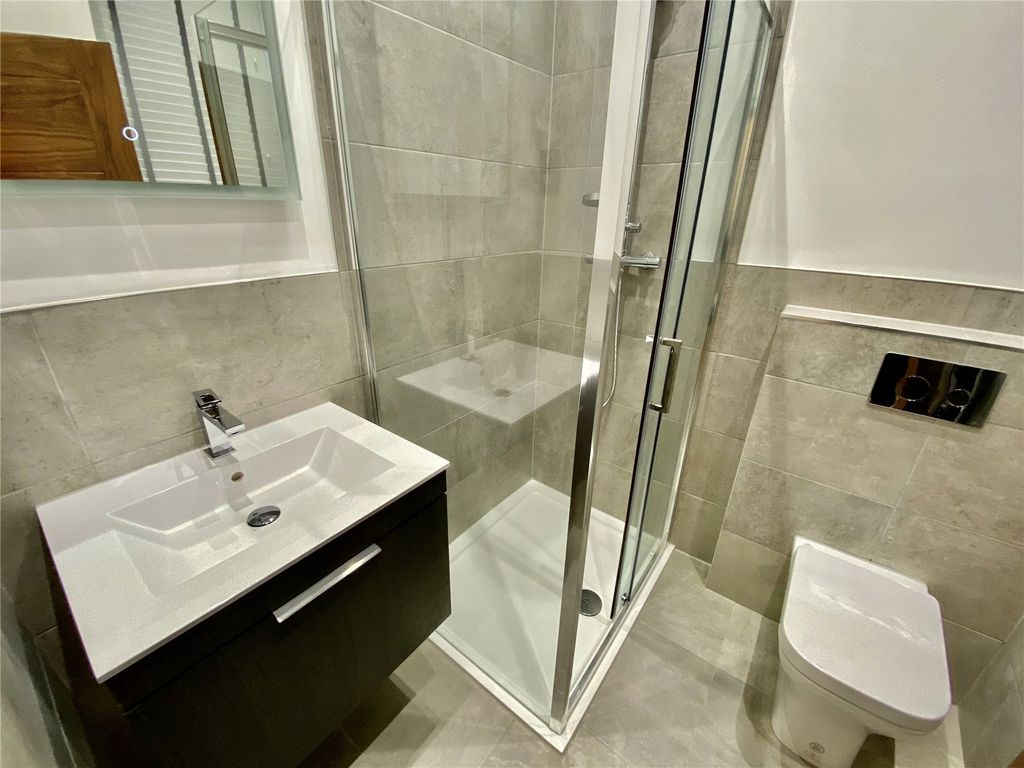 Property photo 3 of 11 Picture No. 01