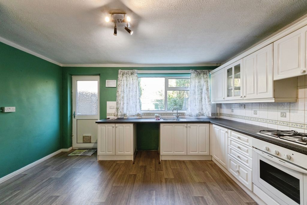 Property photo 3 of 20 Pbox-Img.Jpg