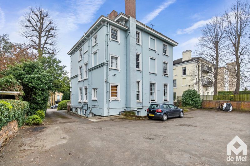 Property photo 2 of 9 Photo 9