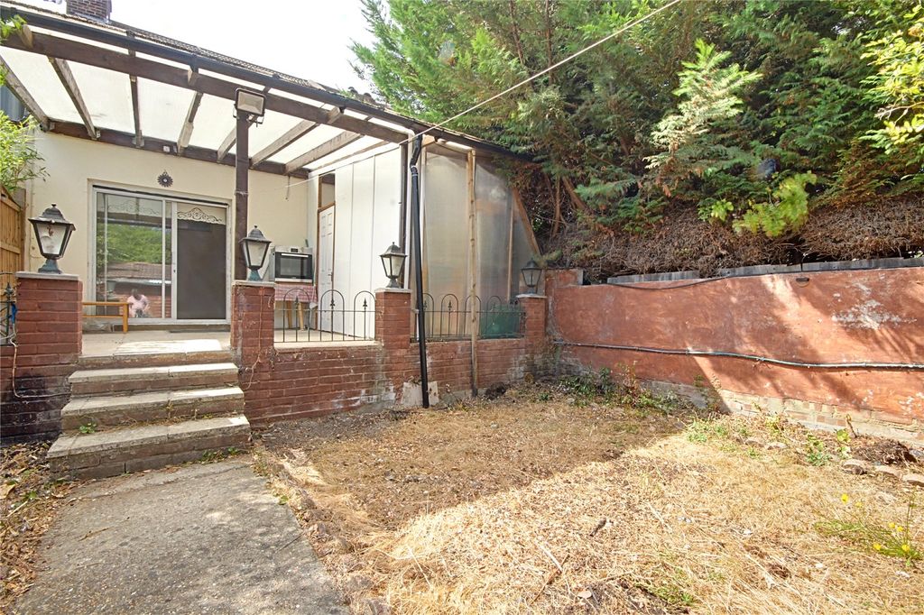 Property photo 3 of 21 Picture No. 03