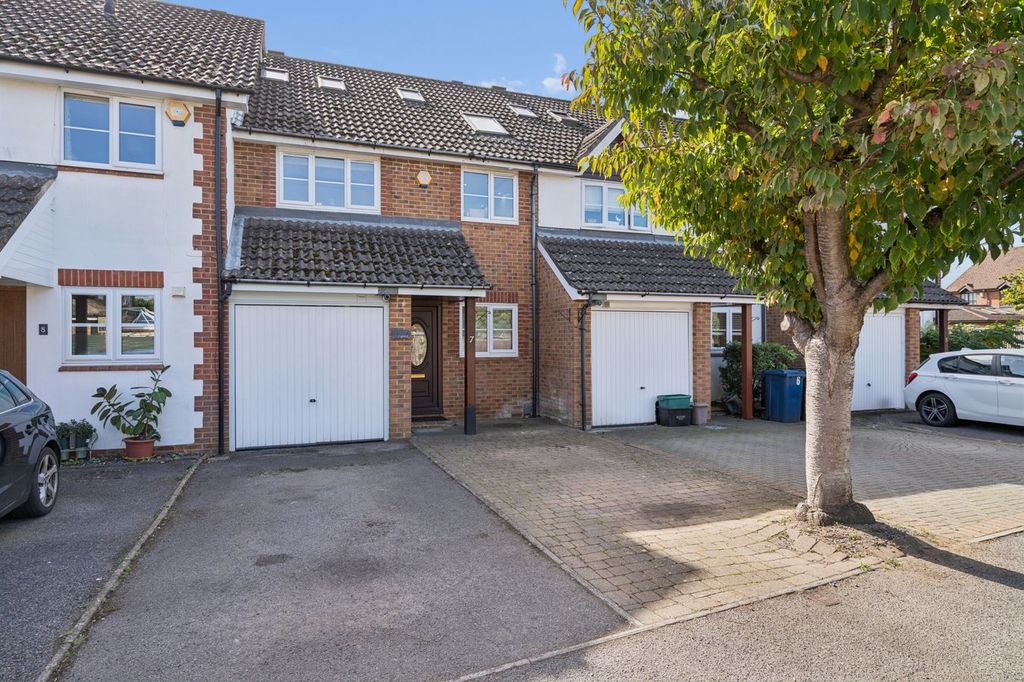 Property photo 1 of 25