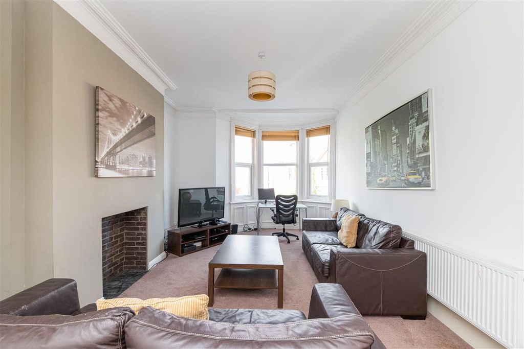 Property photo 3 of 16 Edit-6821.Jpg