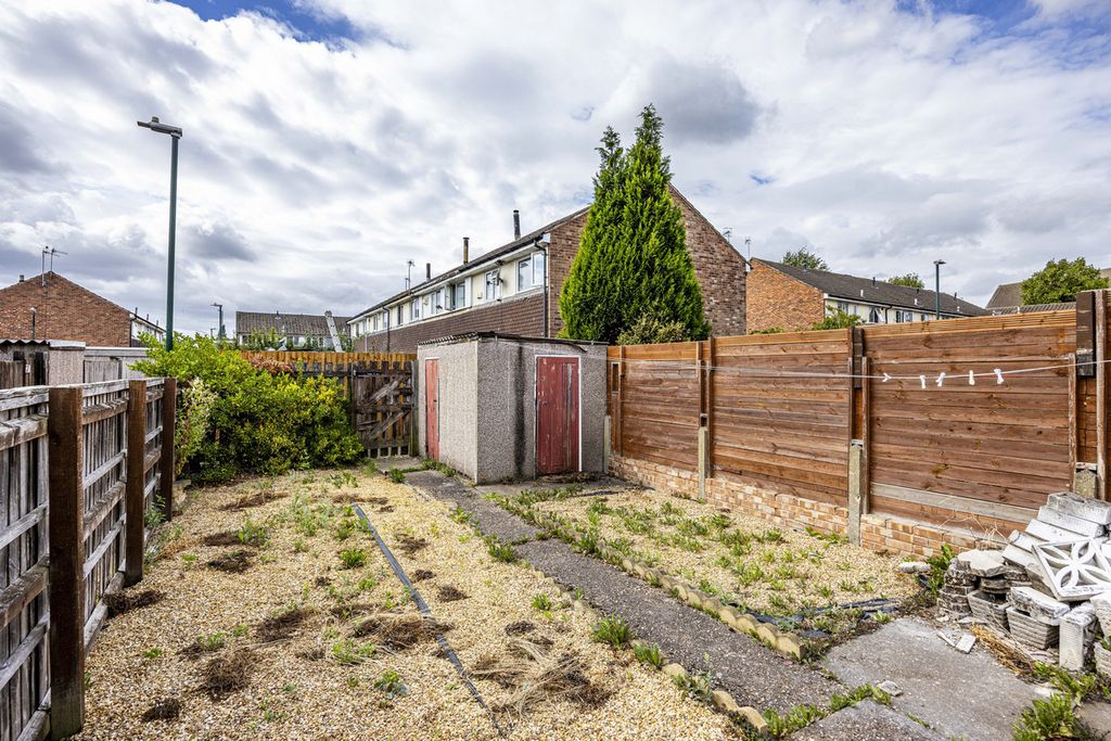Property photo 2 of 11