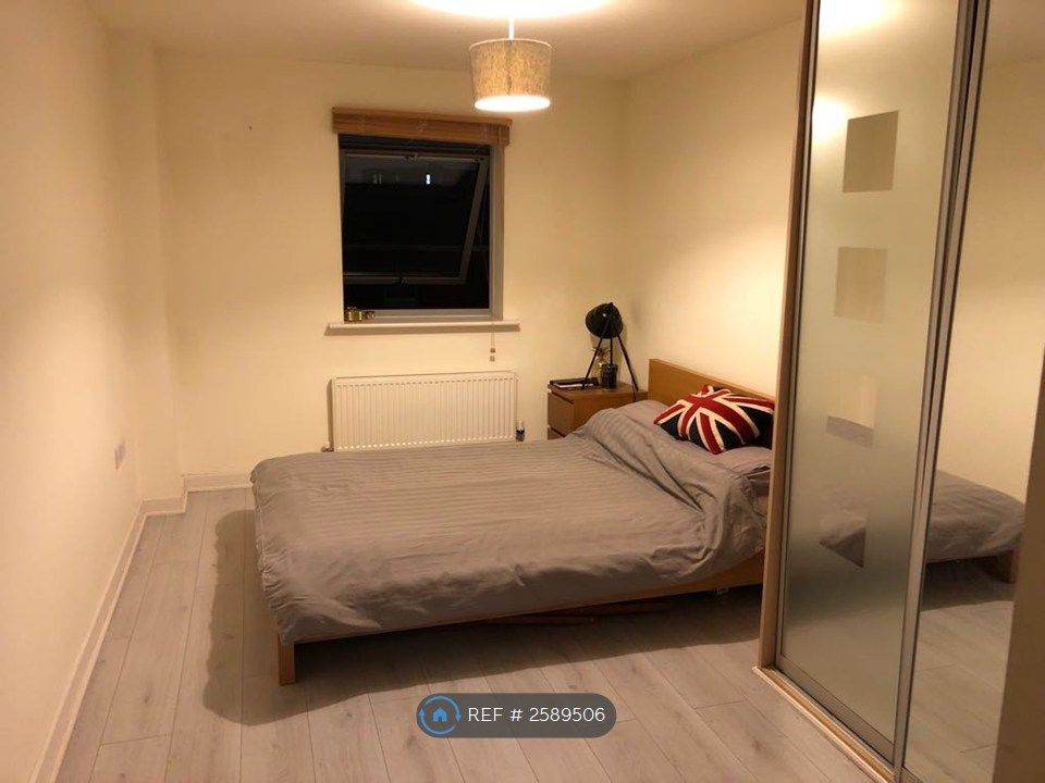 Property photo 1 of 7 Bedroom 1