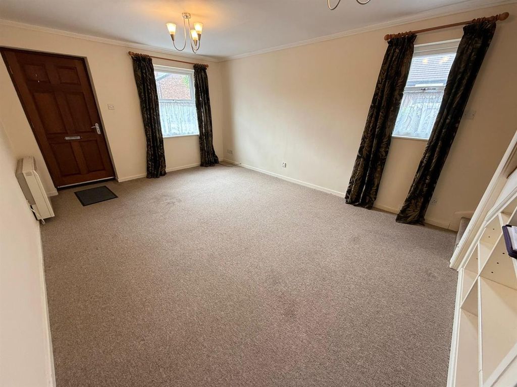 Property photo 3 of 9