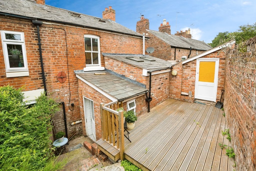 Property photo 2 of 12 Photo
