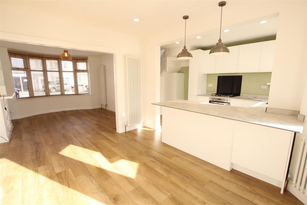 Property photo 3 of 13 Img_3488.Jpg
