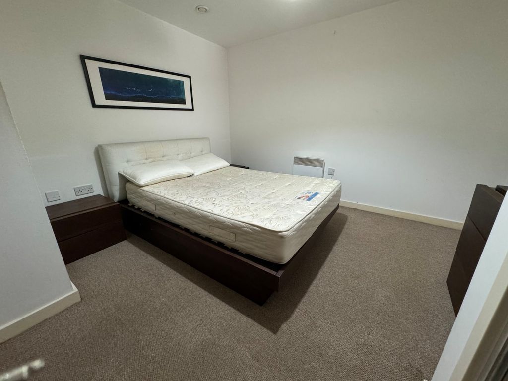 Property photo 3 of 4 Picture No. 02