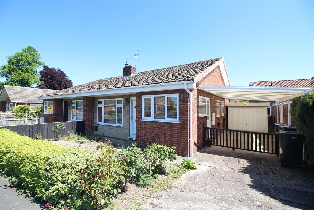 Property photo 1 of 11 Exterior