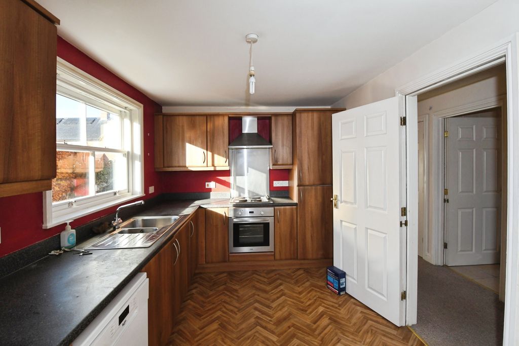 Additional image 7 of 3 bed flat for saleBennetts Mill Close, Woodhall Spa LN10
