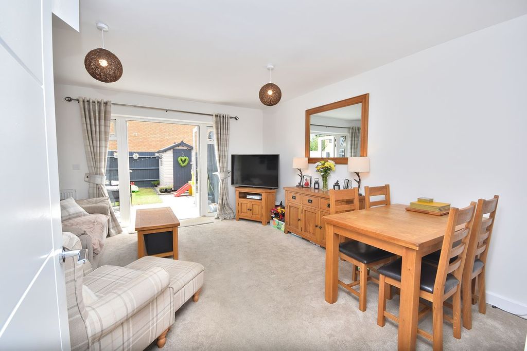 Property photo 2 of 16