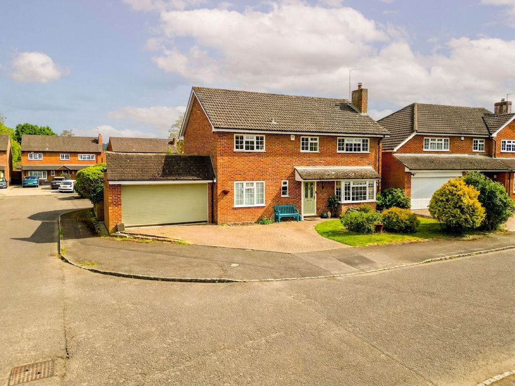 Property photo 1 of 27