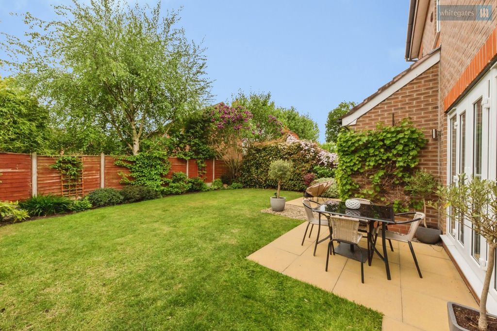 Property photo 2 of 27 Pbox-Img.Jpg