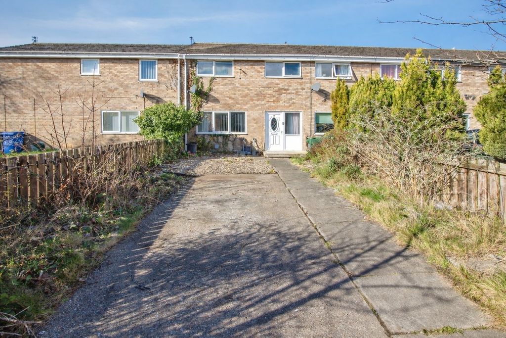 Property photo 1 of 18