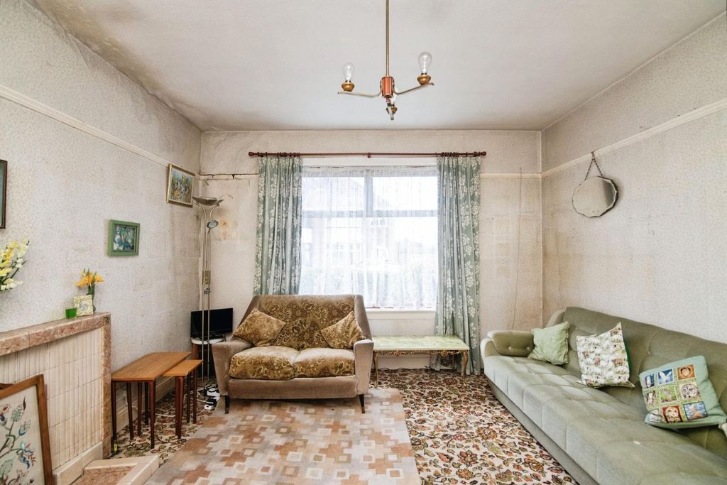 Property photo 3 of 24 Himley-4.Jpg