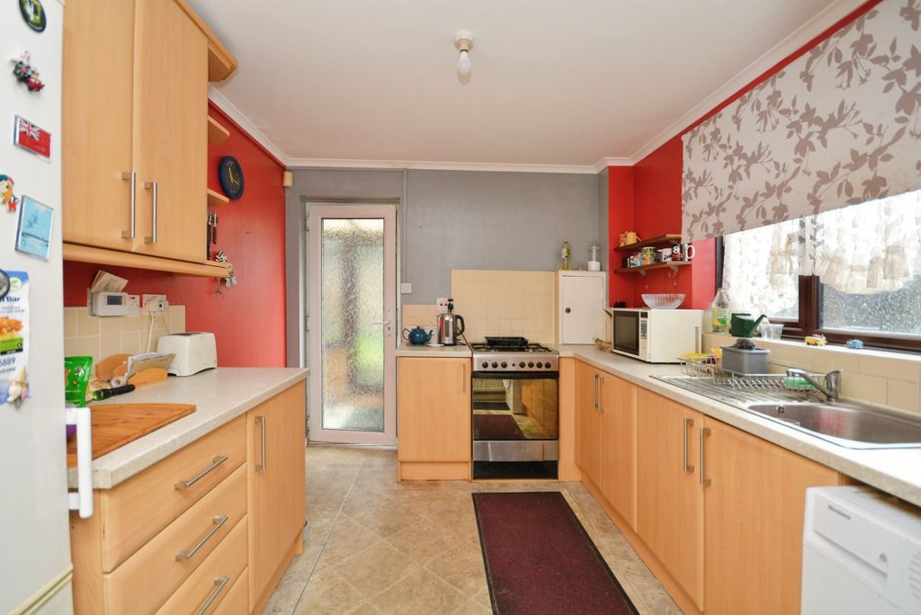 Property photo 3 of 15