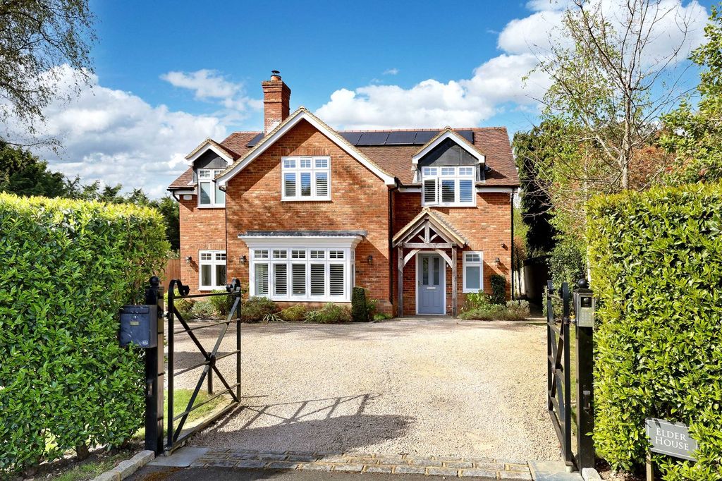 Property photo 1 of 22 Picture No. 04