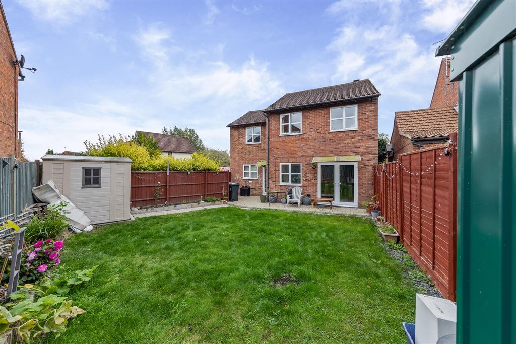 Property photo 3 of 24 28Shorhamriseweb07.Jpg