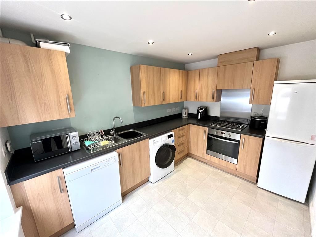 Property photo 2 of 13 Image