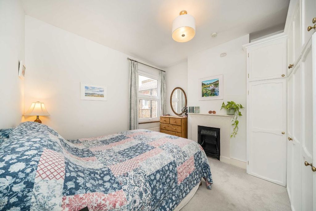 Property photo 2 of 7