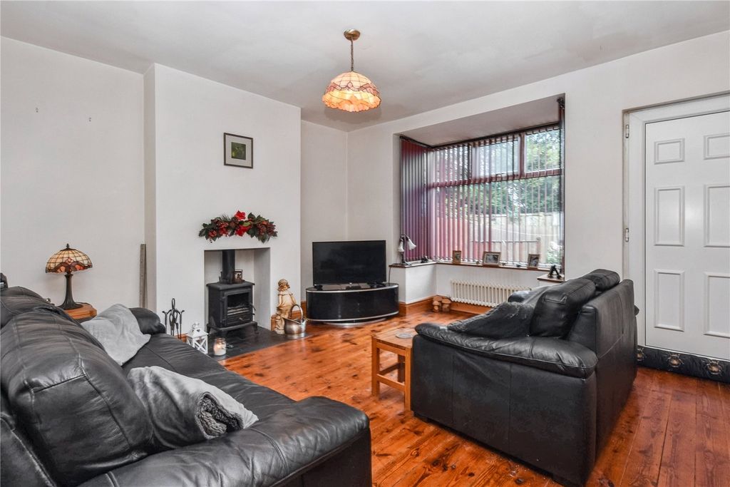 Property photo 3 of 16 Picture No. 09