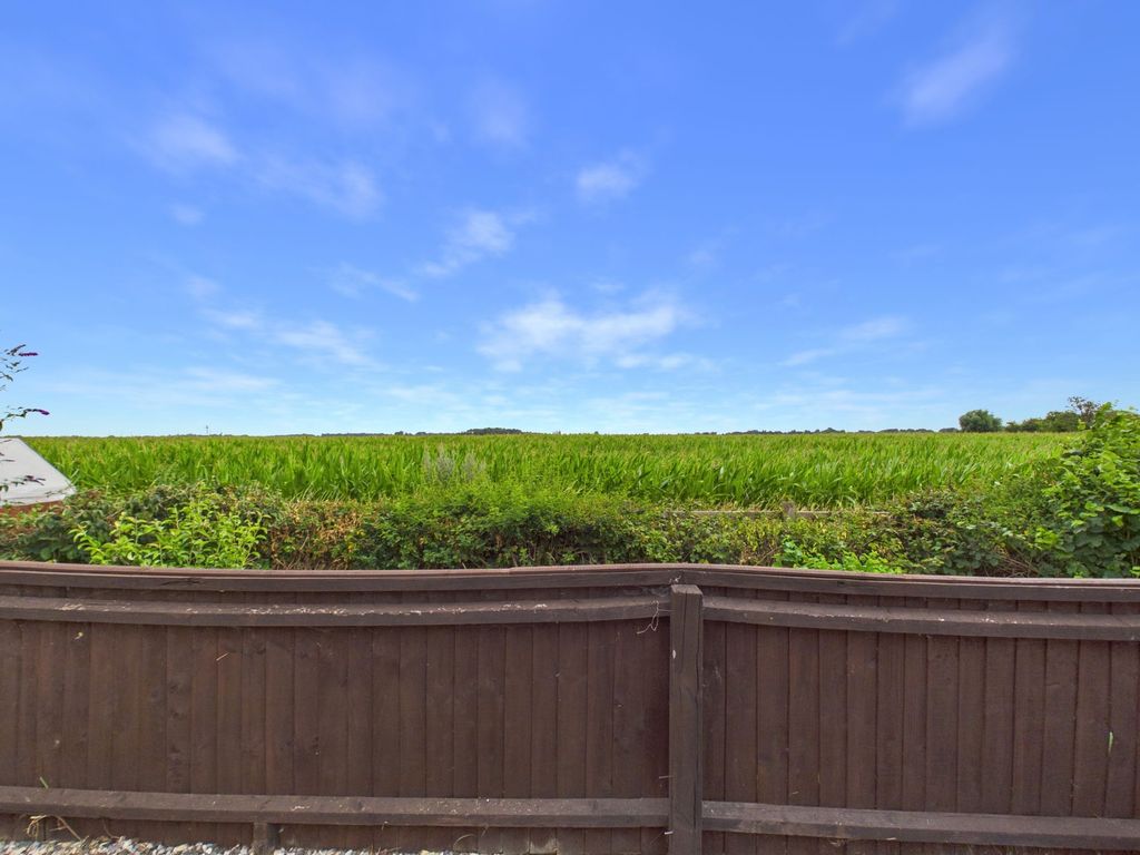 Property photo 3 of 26