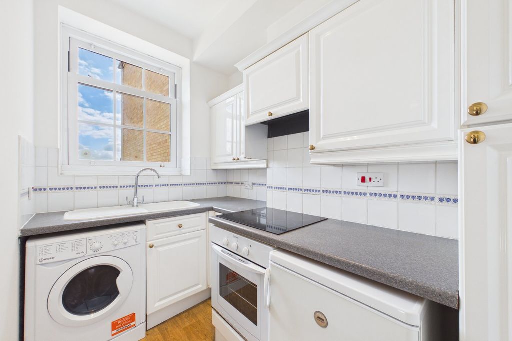 Property photo 1 of 5 Picture No. 01
