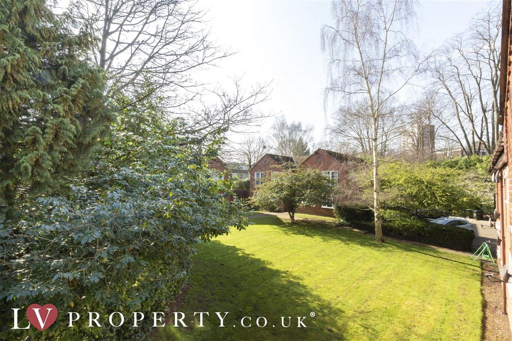 Property photo 2 of 11 N10.Jpg