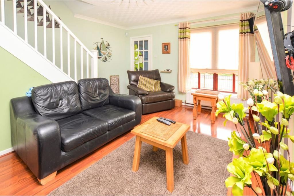 Property photo 3 of 11