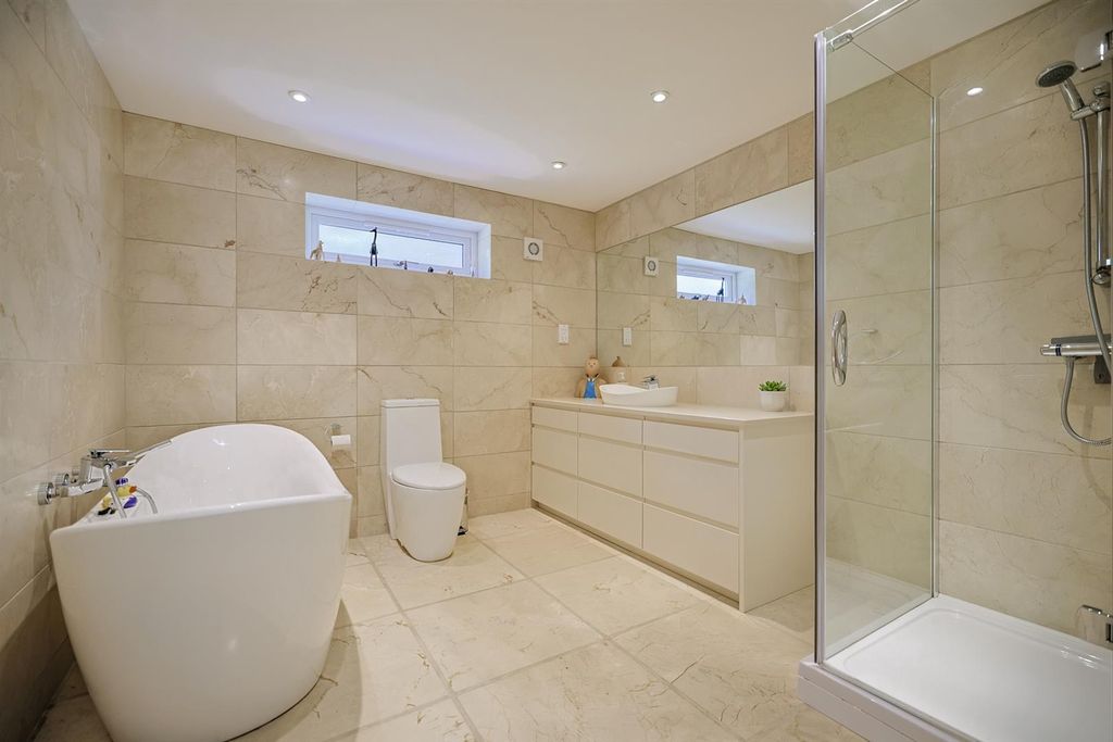 Additional image 19 of 5 bed detached house for saleMisty Hills Close, Three Crosses, Swansea SA4