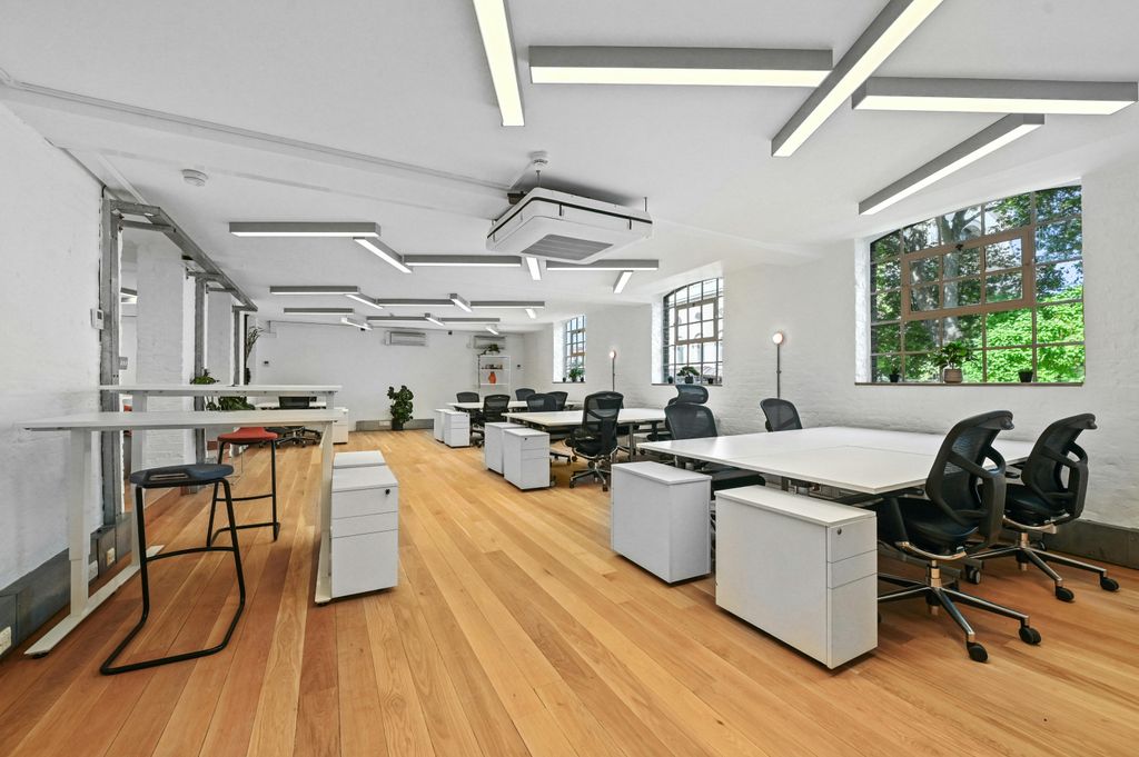 Property photo 1 of 8 Olbcfashionstreet3.Jpg