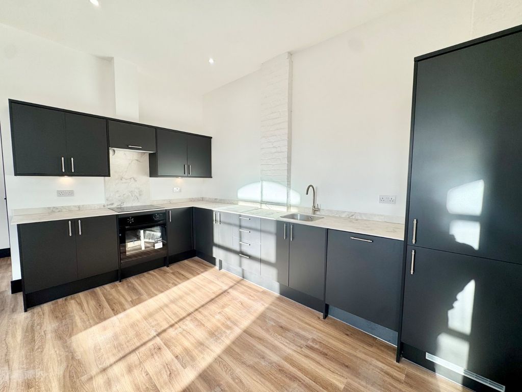 Property photo 3 of 7 Picture 3