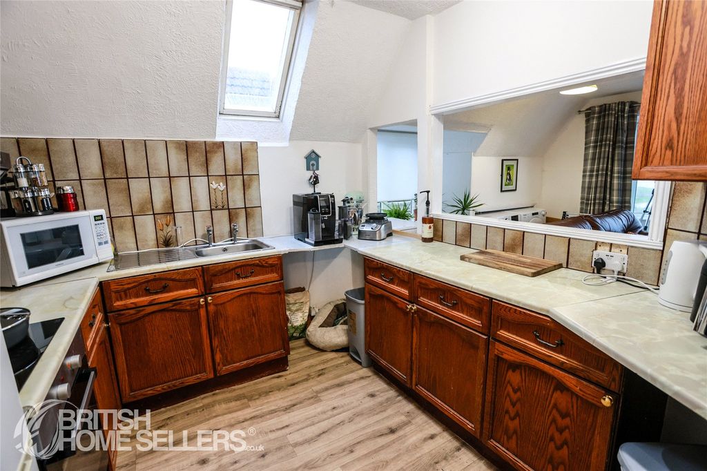 Additional image 8 of 2 bed flat for saleSouth Coast Road, Peacehaven, East Sussex BN10