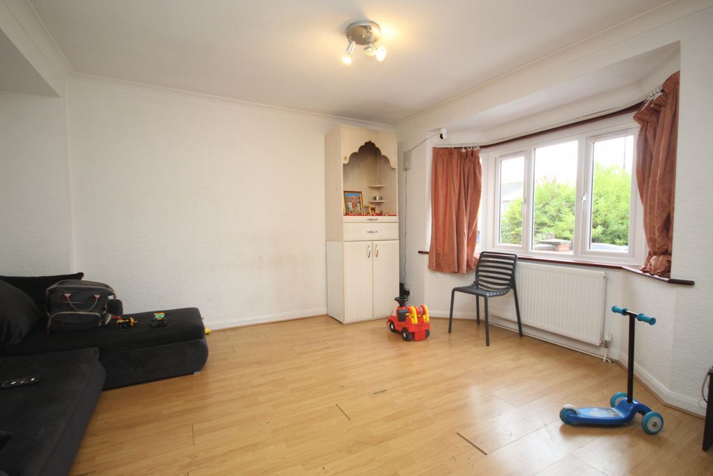 Property photo 2 of 12 Gallery