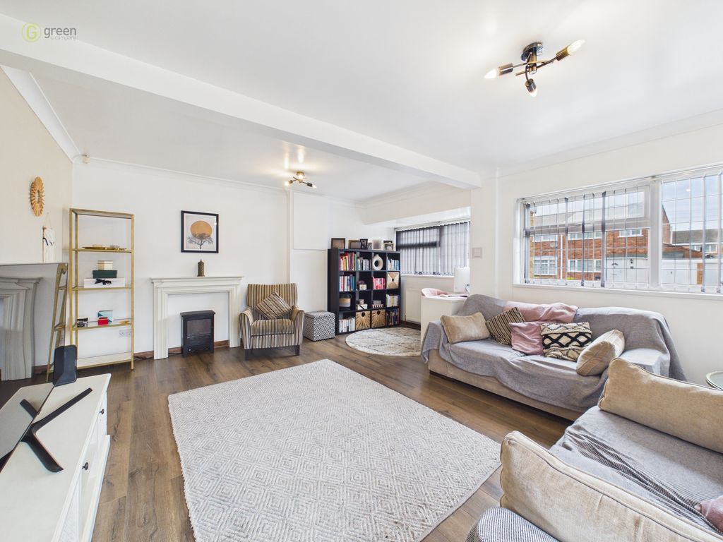 Property photo 2 of 24 E82Cdc5384Ac49E2B6A48B9216147Dd8100Cam01698G0Pr0181Still003