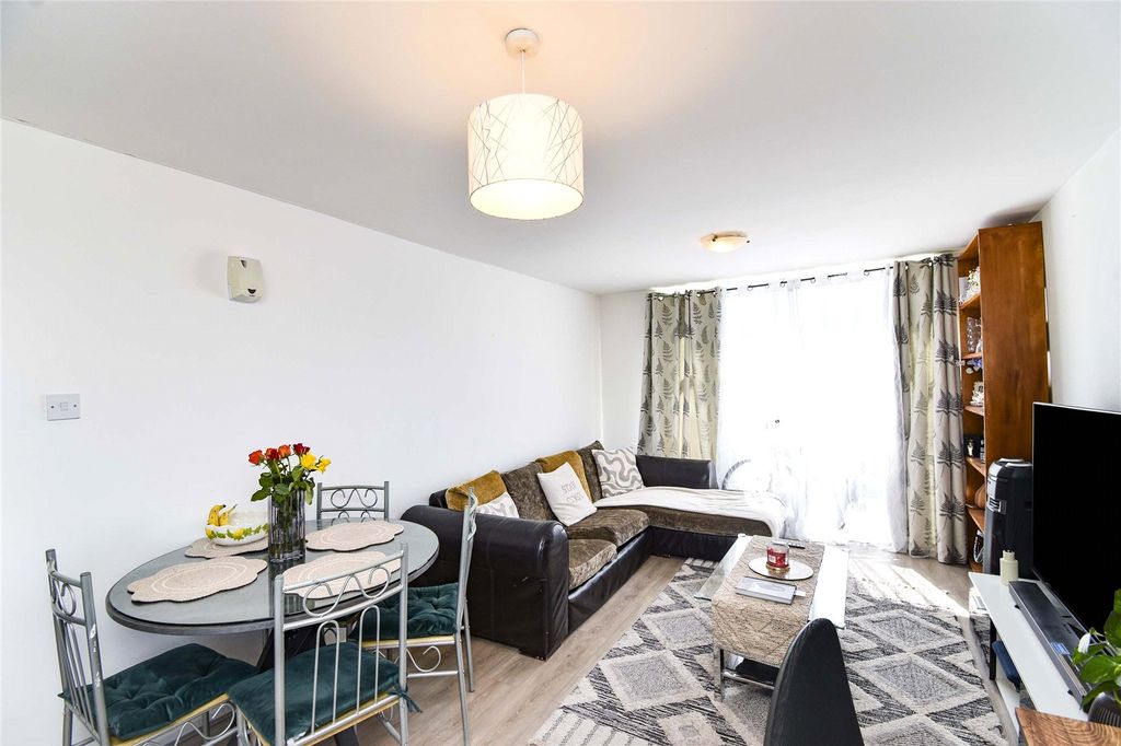 Property photo 3 of 14 Picture No. 13